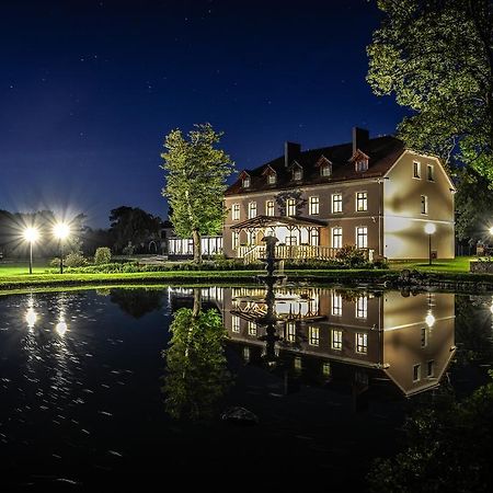 Palac Plocko Hotel Zewnętrze zdjęcie