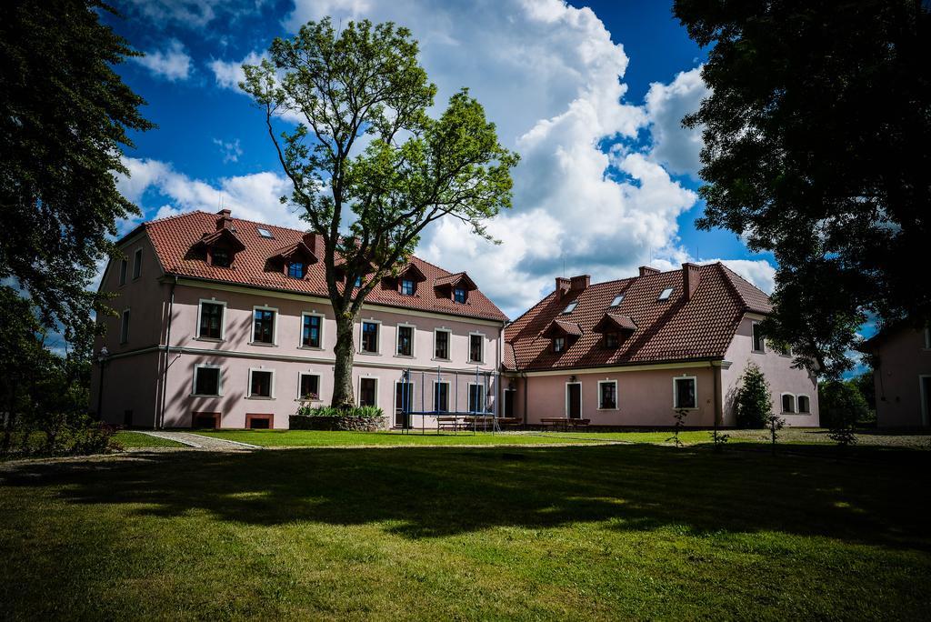 Palac Plocko Hotel Zewnętrze zdjęcie